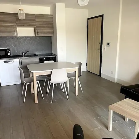 Tres Beau T2 Idealement Situe. Apartamento *